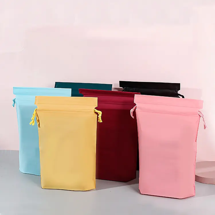Wholesale custom cosmetics packaging drawstring bag with logo