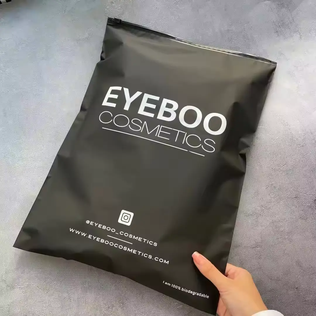 Luxury matte black zipper bag with logo custom