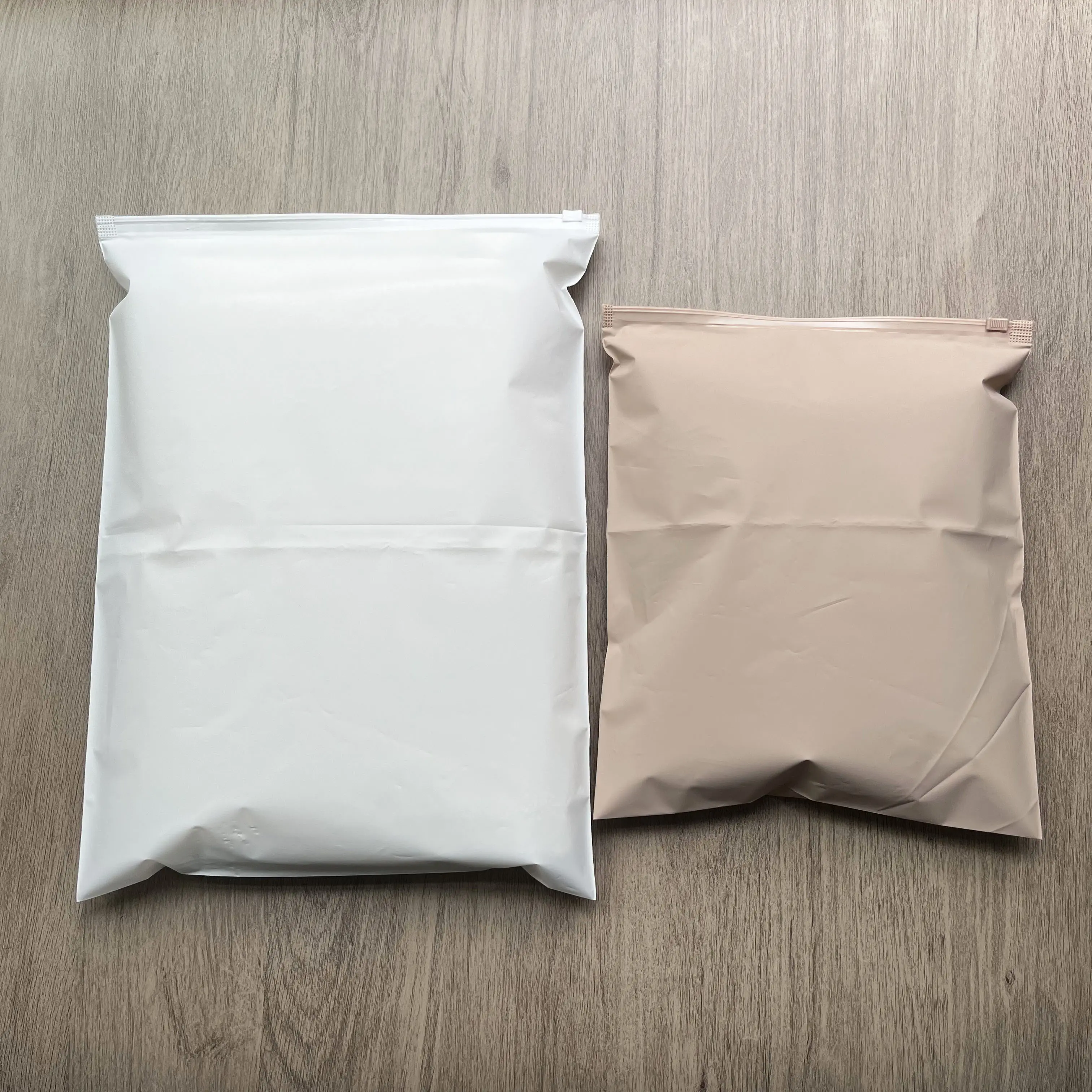Personalized logo printed brown zipper bag for you